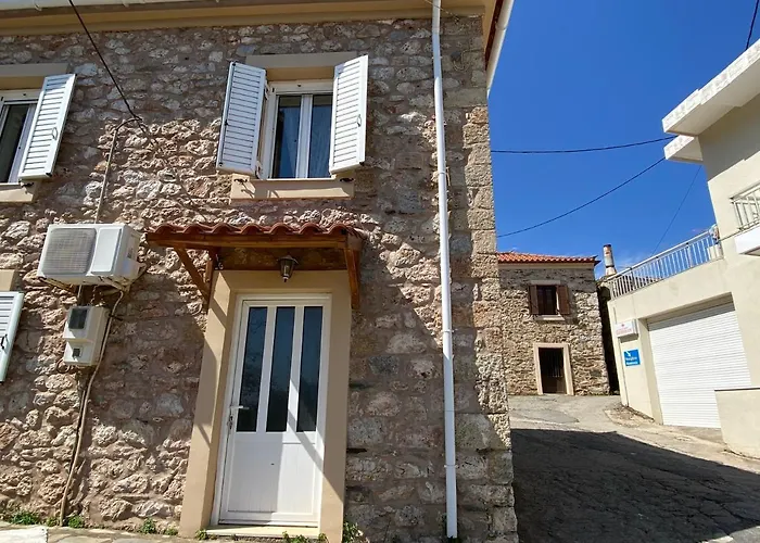 Studio Maria Barbajonn\'S Stone House