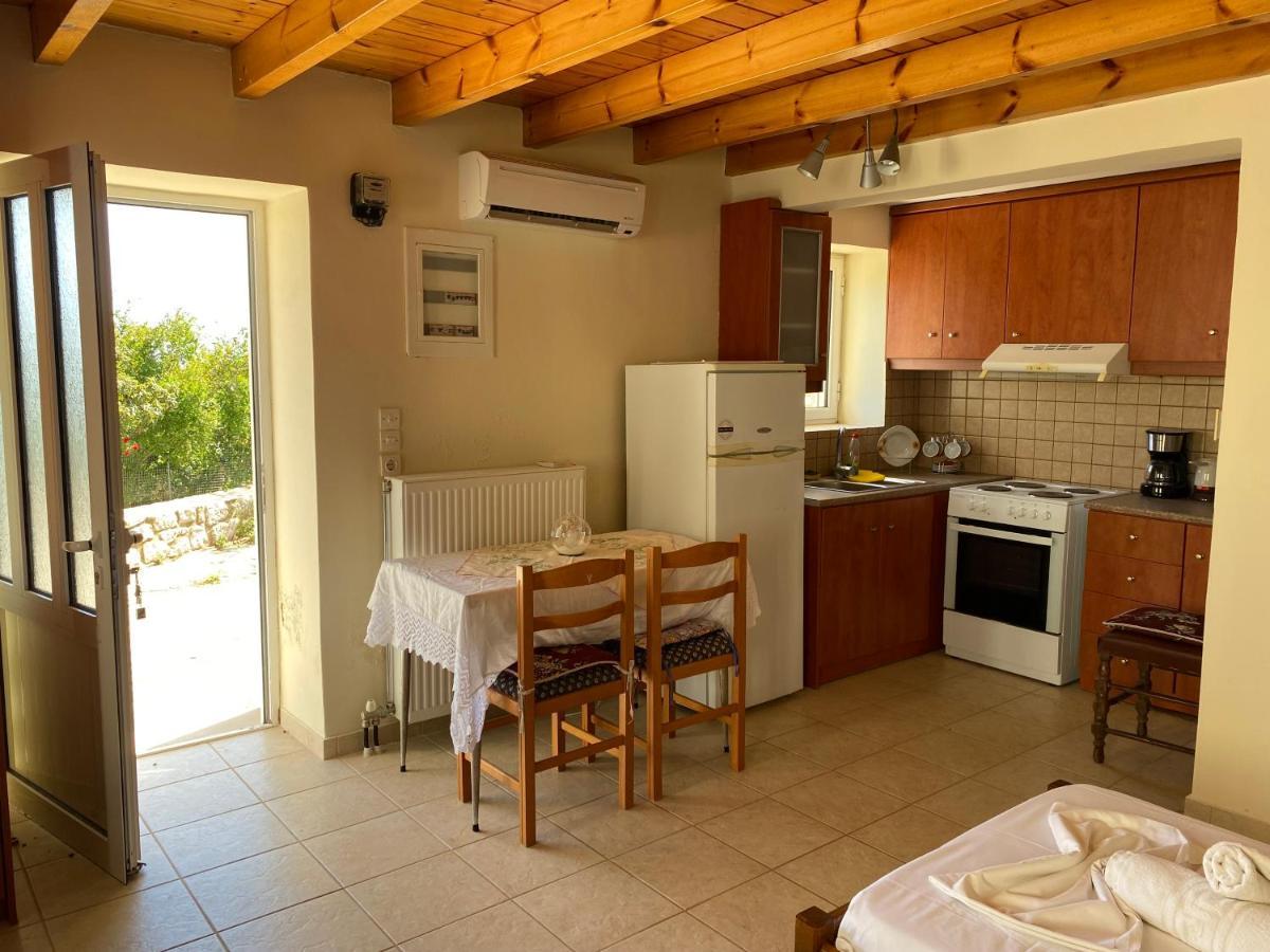 Apartment Maria Barbajonn's Stone House Foutia